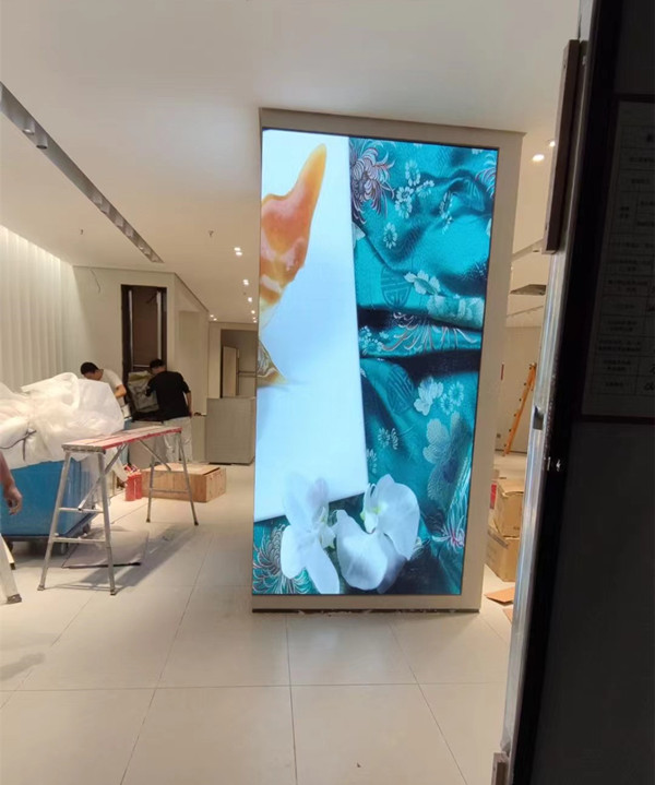 云南商场门店转角LED显示屏